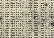 Eine Wand voll mit dem Wort "Hate"