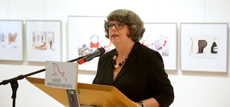 Grußwort von Martina Schellhorn, Kuratorin der Ausstellung