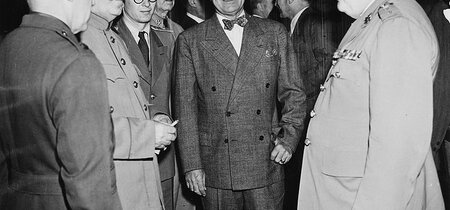 v.l.n.r.: Stalin, Truman und Churchill