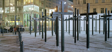 Checkpoint Charlie, Berlin Mitte – Kreuzberg November 2004