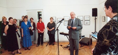 Dr. Markus Lutterotti (Botschafter der Republik Österreich) eröffnet mit einem G