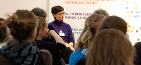 Jenna Büchy vom Verein "Mehr Demokratie e.V."