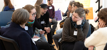Diskussionsrunde beim Methodenworkshop "Sprechen und Zuhören". 