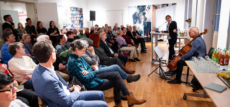 Ausstellungseröffnung "Was bleibt - Arm im Alter"