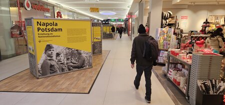 Die Napola-Ausstellung im Hauptbahnhof Potsdam