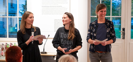 Die Fotografinnen für das Projekt "Was bleibt - Arm im Alter": Astis Krause, Stephanie Neumann, Julia Otto