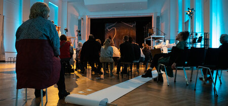 Dazwischen die Mauer. Theaterprojekt des Vereins Vorortung 2019