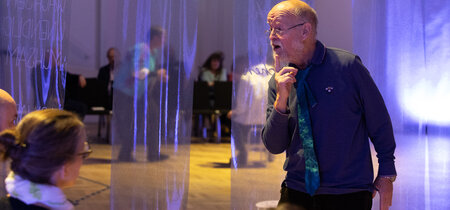 Dazwischen die Mauer. Theaterprojekt des Vereins Vorortung 2019