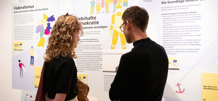 Einblicke in die Ausstellung "Mitmachen. Demokratie in Brandenburg"