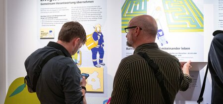 Einblicke in die Ausstellung "Mitmachen. Demokratie in Brandenburg"