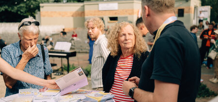 Die Landeszentrale mit einem Infostand auf dem Aktionstag Demokratie in Potsdam