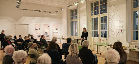 Ausstellungseröffnung "Haus ohne Grund"