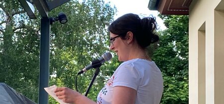 Katrin  Marx beim "Poetry for Future" 2021
