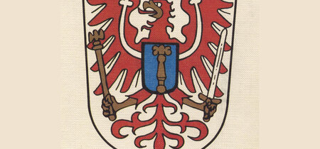 Das Wappenschild der preußischen Provinz Brandenburg mit den Beigaben