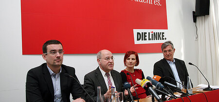 Katja Kipping, Gregor Gysi und Bernd Riexinger präsentierten am 19. April 2013 i