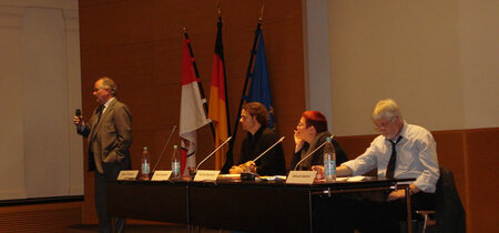 v.l.: Dr. Heiner Flassbeck, Alexis Passadakis, Dr. Martina Weyrauch und Dr. Helm