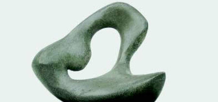 Kleines Spitz(el)ohr.  1988, Polyesterharz, getönt, H. 9,5 cm