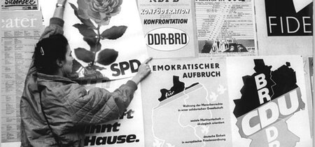 Wahlplakate zur Volkskammerwahl 1990