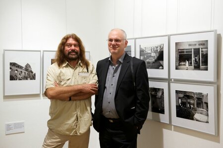 Klaus D. Fahlbusch und Rainer F. Steußloff in der Ausstellung