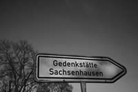 Wegweiser Gedenkstätte Sachsenhausen