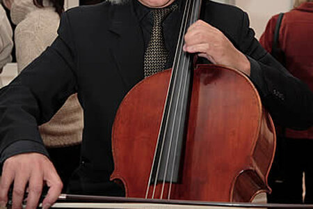 Sonny Thet am Violoncello