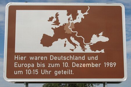 Schild an der der L1005 zwischen Thüringen und Niedersachsen.