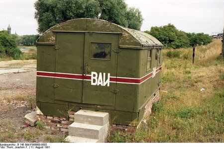 Sowjetisches Wächterhäuschen an der Elbe