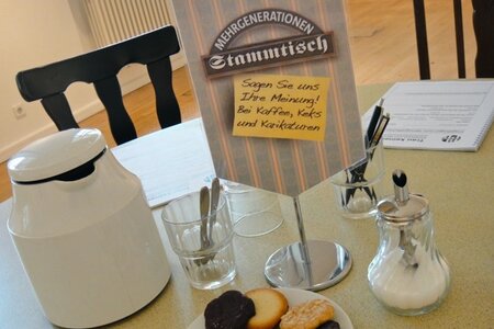 Mehrgenerationen-Stammtisch in der Landeszentrale