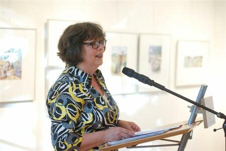 Martina Schellhorn eröffnet die Ausstellung