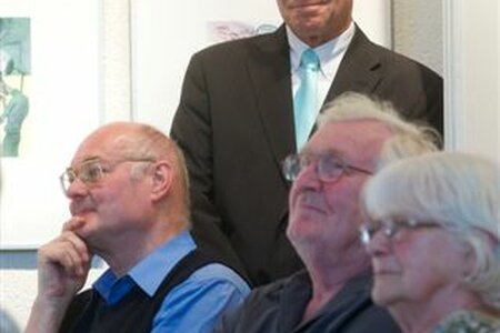 hinten: Dr. Thomas Apelt, Präsident des Landesrechnungshofes Brandenburg