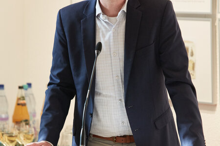Prof. Tim J. Schulz war der Eröffnungsredner