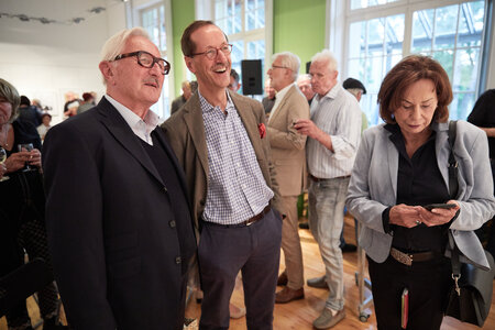 Besucher in der Ausstellung 
