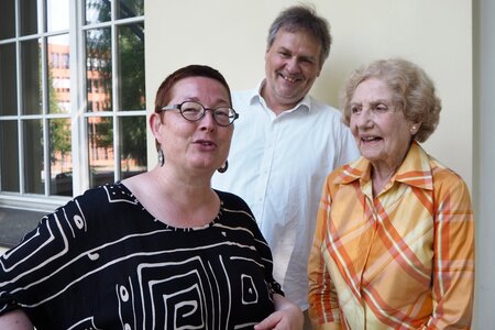 Martina Weyrauch, Rainer Potratz (Moderation) und Charlotte Kahn