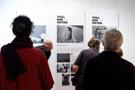 Ausstellungseröffnung "Voll der Osten"