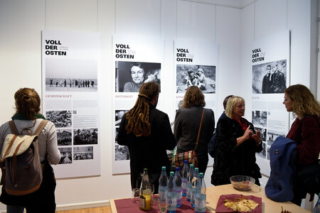 Ausstellungseröffnung "Voll der Osten"