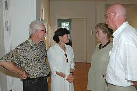 während der Ausstellungseröffnung
