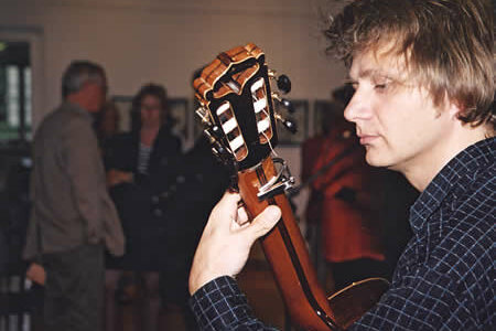Musikalische Umrahmung: Rainer Rohloff (Gitarre)
