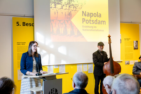 Dr. Helen Roche (Historikerin, University of Durham, Großbritannien) 