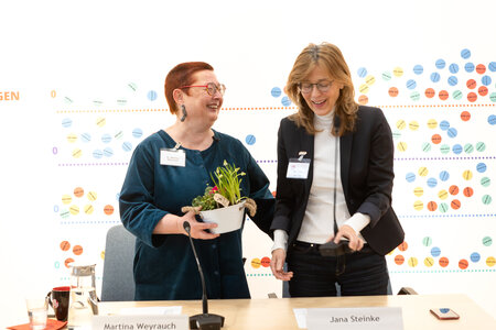 Martina Weyrauch und Jana Steinke