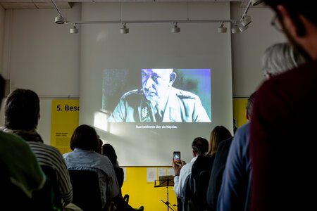 Filmvorführung in der Ausstellungseröffnung Napola