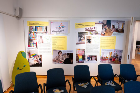 Einblick in die Ausstellung "Mitmachen. Demokratie in Brandenburg"