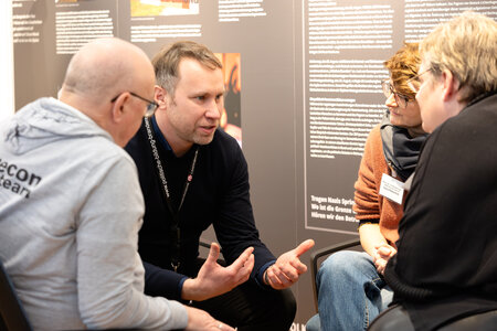 Diskussionsrunde beim Methodenworkshop "Sprechen und Zuhören". 