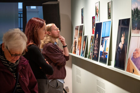Ausstellungseröffnung "Was bleibt - Arm im Alter"