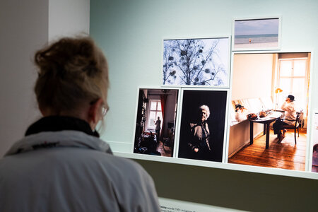 Ausstellungseröffnung "Was bleibt - Arm im Alter"