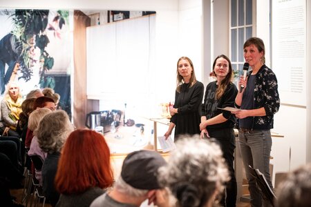 Ausstellungseröffnung "Was bleibt - Arm im Alter"