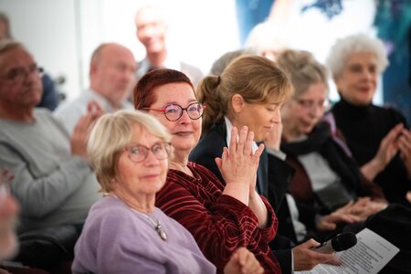 Ausstellungseröffnung "Was bleibt - Arm im Alter"