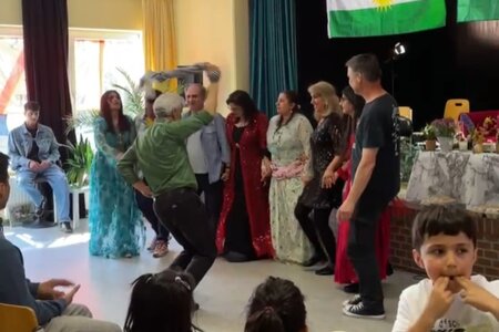 Tanzen auf dem kurdischen Neujahrsfest