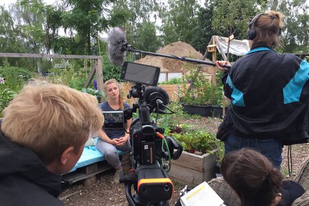 Videodreh im Campusgarten der FH Potsdam