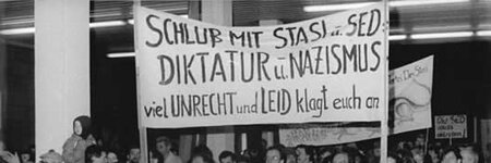 Stürmung der Stasi-Zentrale 1990
