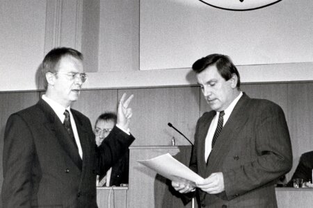 Vereidigung von Klaus Dieter Kühbacher. Erstes Brandenburgisches Kabinett 1990.